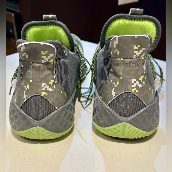 Adidas Men’s Pro Boost Low Basketball Shoes Digi Camo Green Gray‎ FW8525 Size 13 - Picture 6 of 8